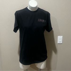 1320 men’s black short sleeve t-shirt